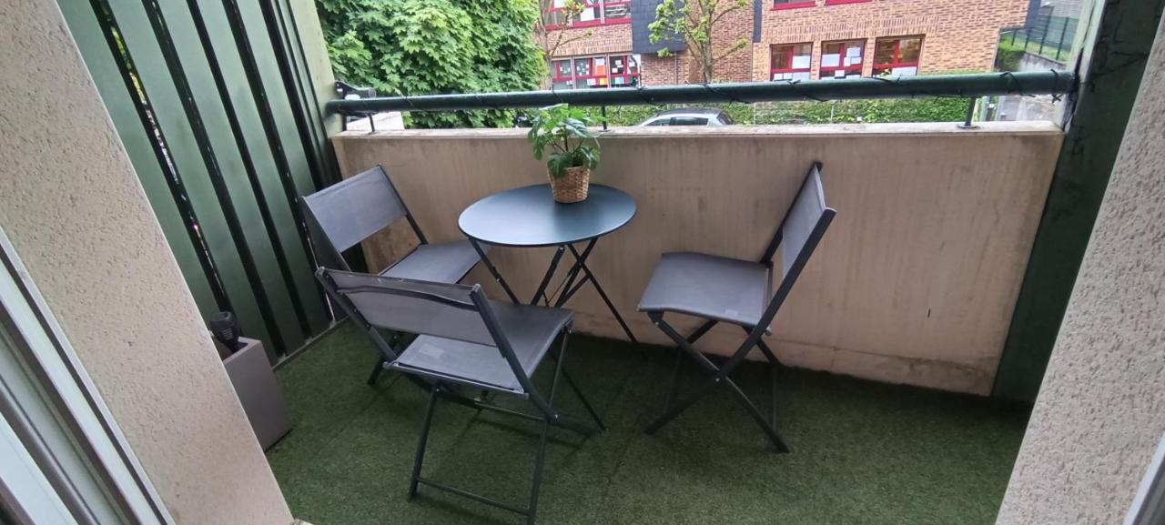 Stylish 1-Bedroom Flat With Beautiful Terrace , For A Cosy Retreat Strasburg Zewnętrze zdjęcie